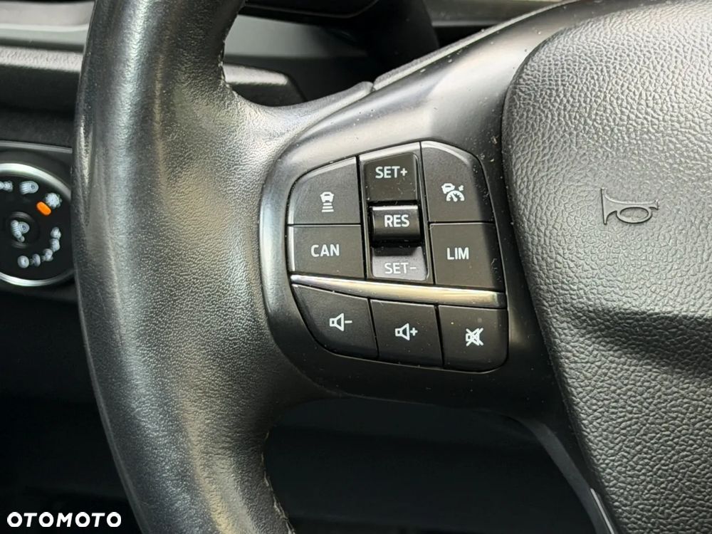 Ford Focus 1.5 EcoBlue Start-Stopp-System TITANIUM DESIGN - 29