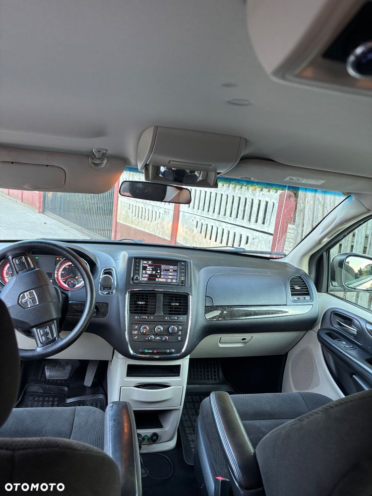 Dodge Grand Caravan 3.6 Express - 15