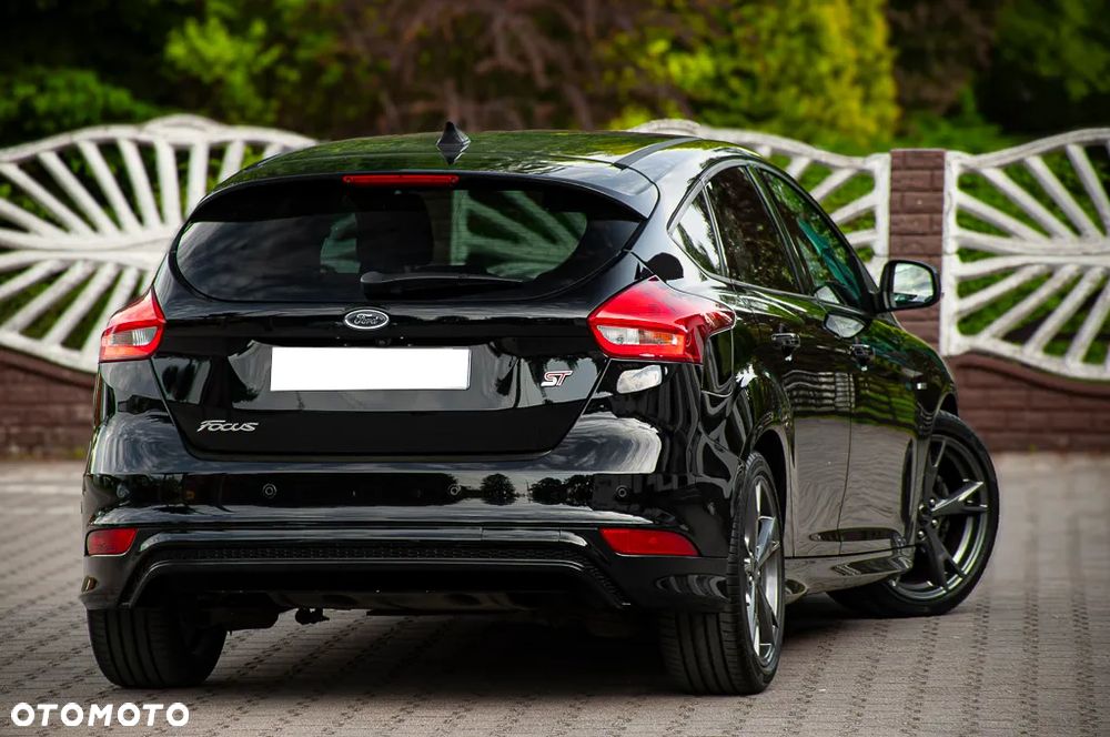 Ford Focus 1.5 EcoBlue Start-Stopp-System ST-LINE STYLE - 14