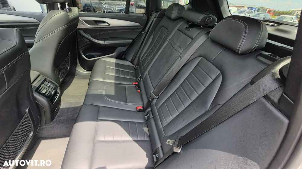 BMW iX3 Standard - 11