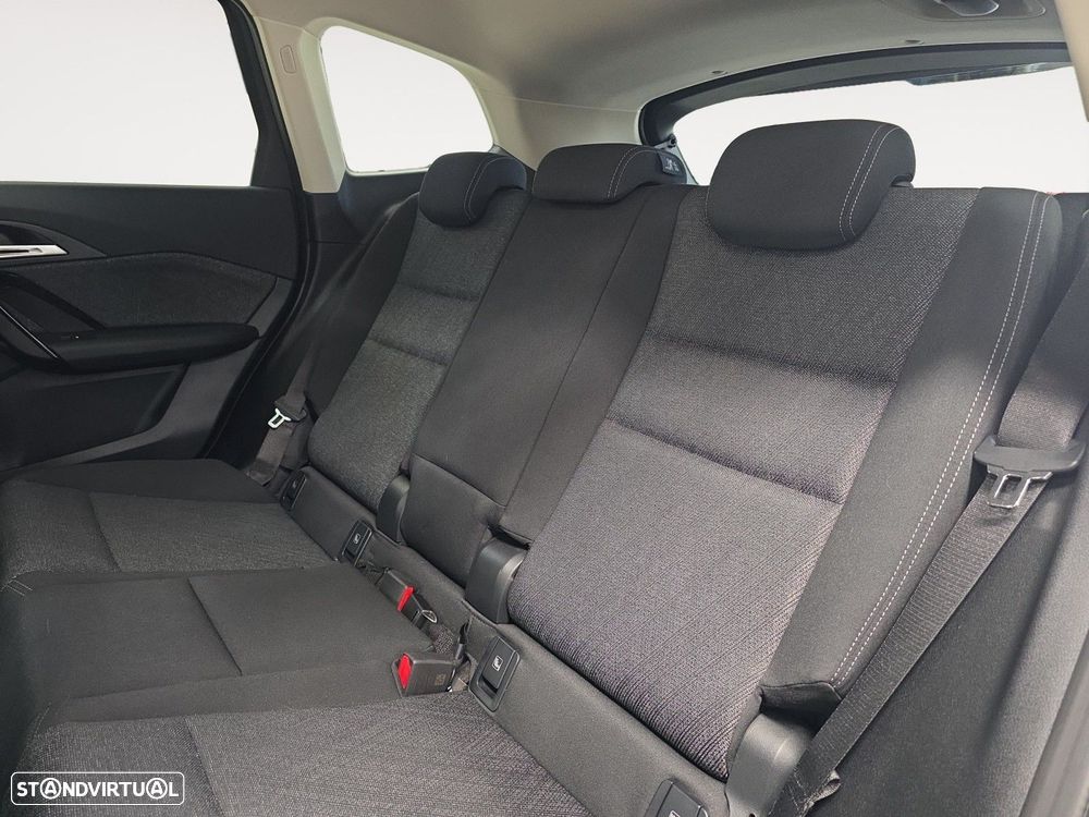 BMW iX1 eDrive20 - 9