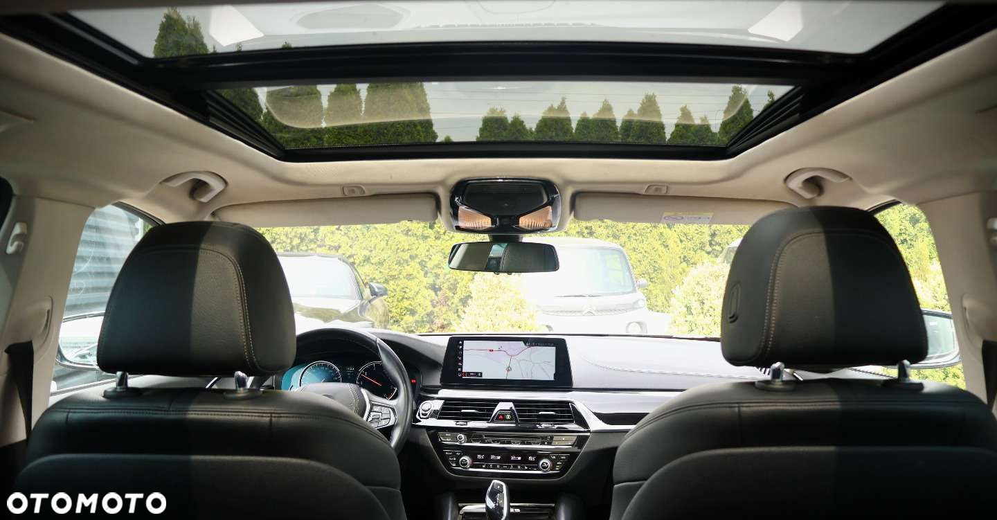 BMW Seria 5 - 21
