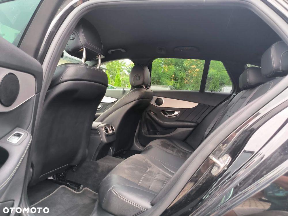 Mercedes-Benz Klasa C 200 d 9G-TRONIC AMG Line - 23