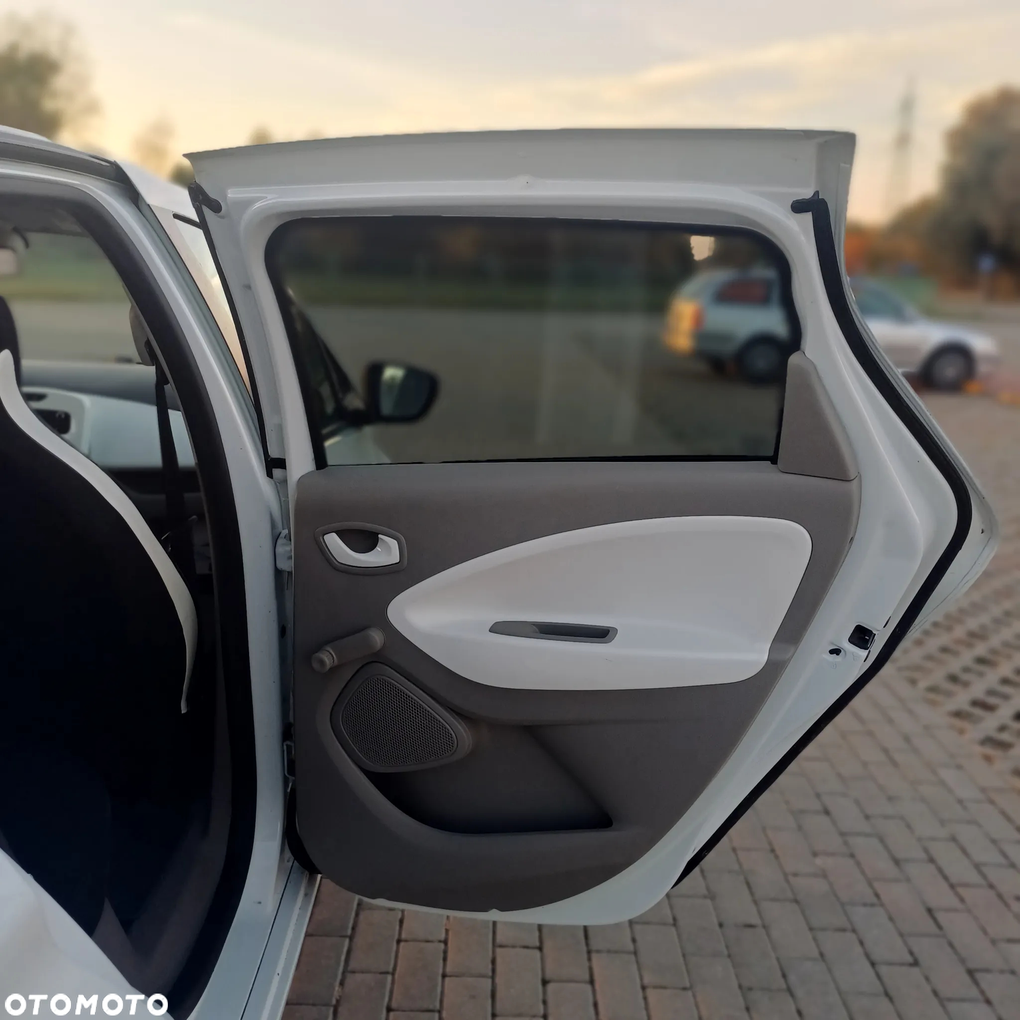 Renault Zoe - 24