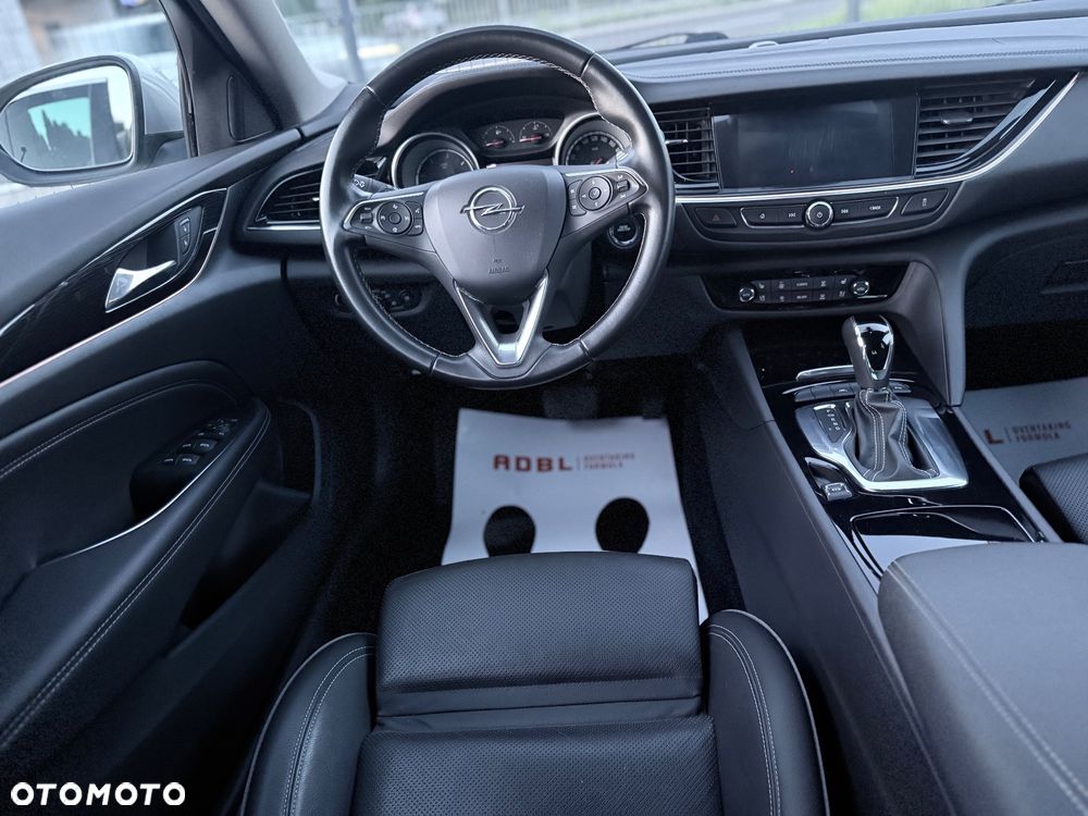 Opel Insignia - 27