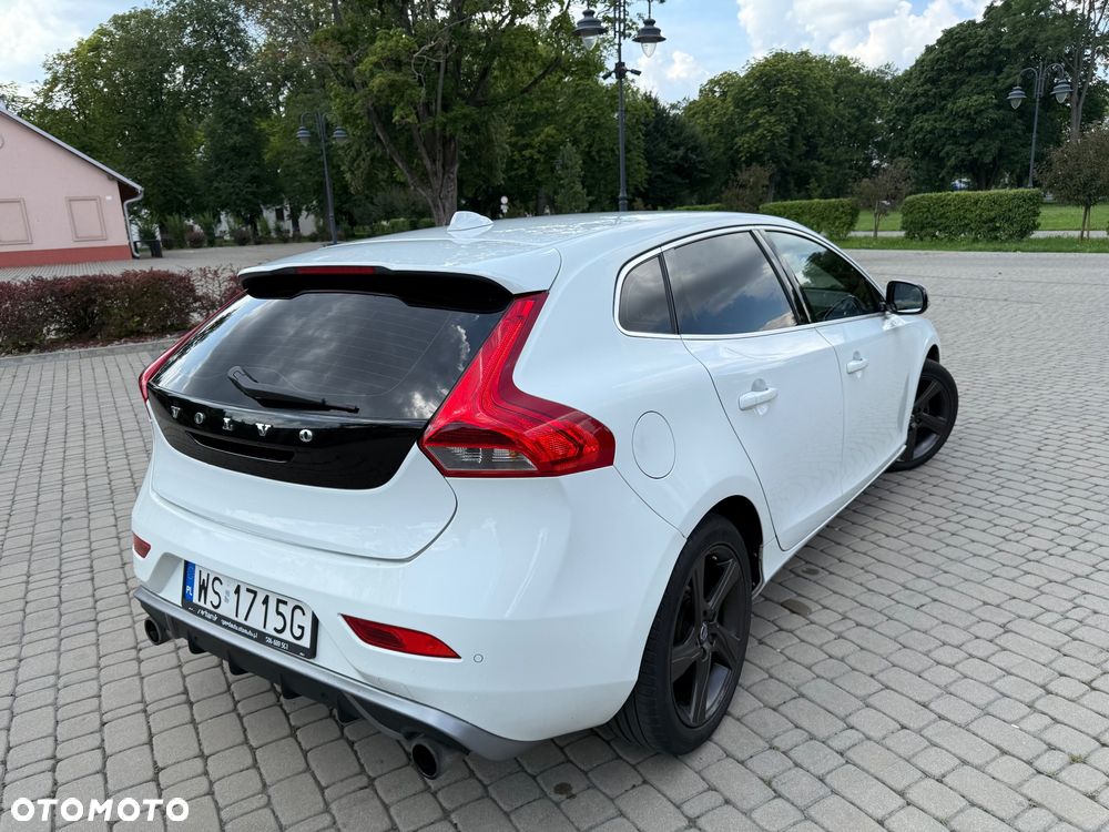 Volvo V40 D2 R-Design Summum - 10