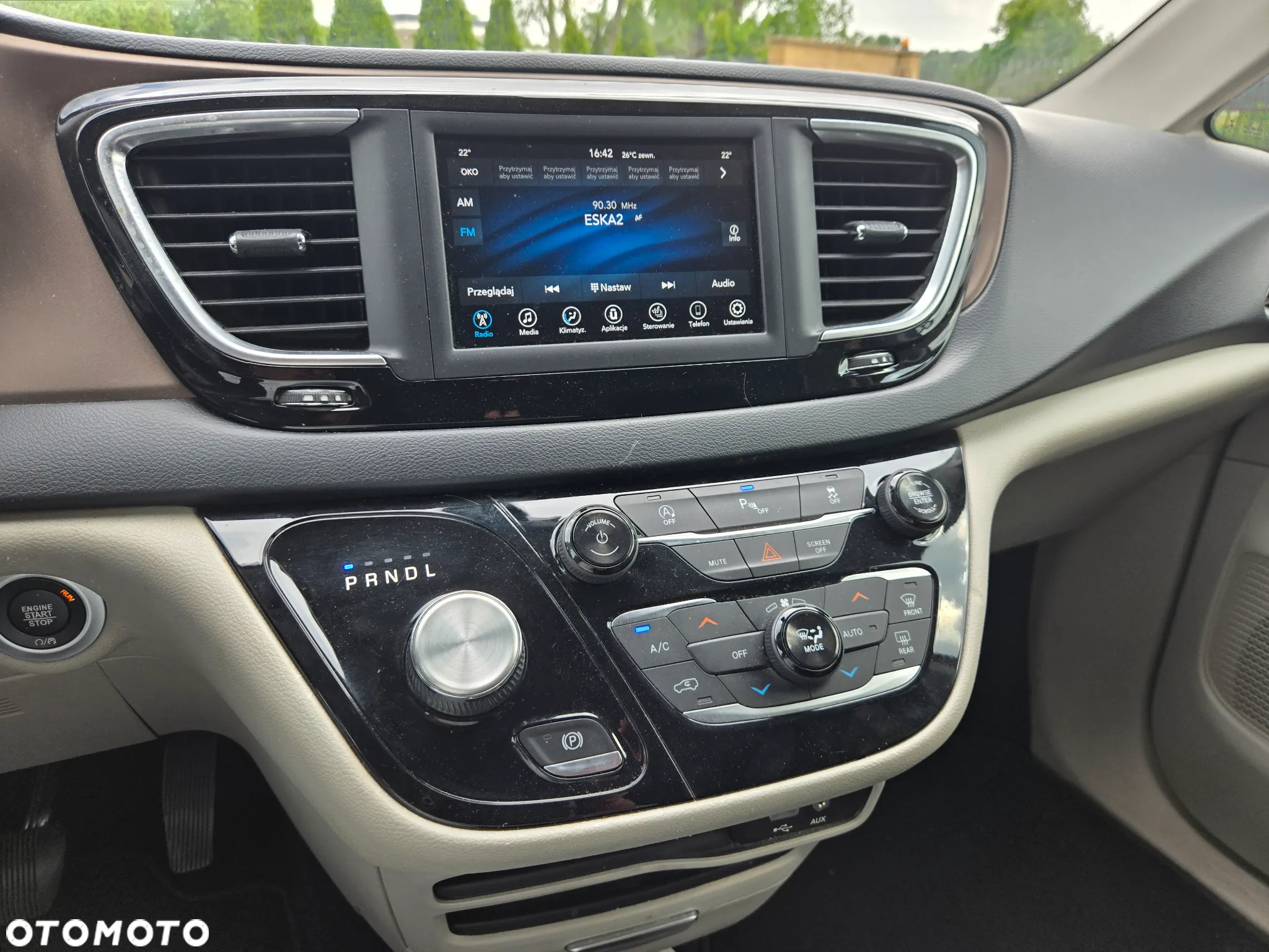 Chrysler Pacifica - 22