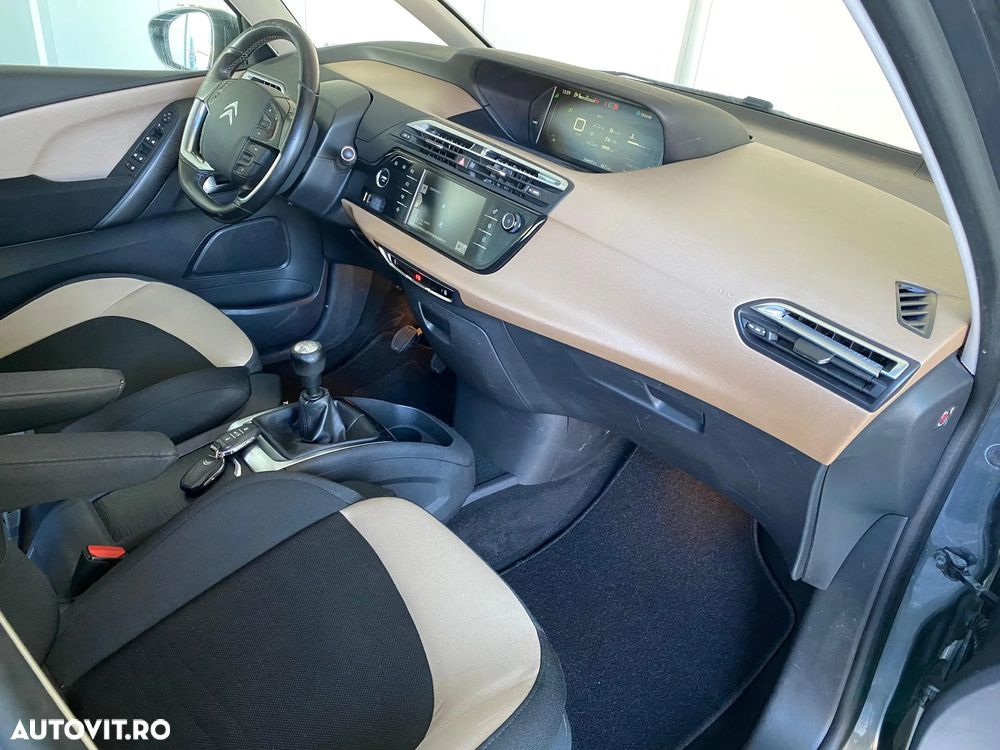 Citroën C4 Picasso - 16