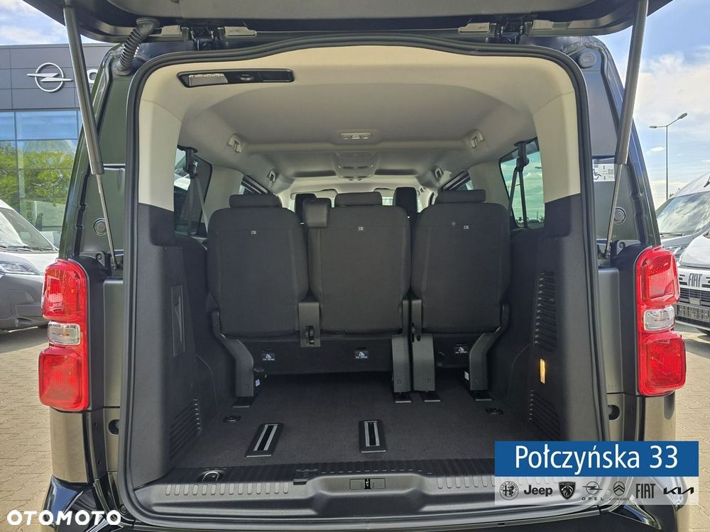 Peugeot Traveller - 6