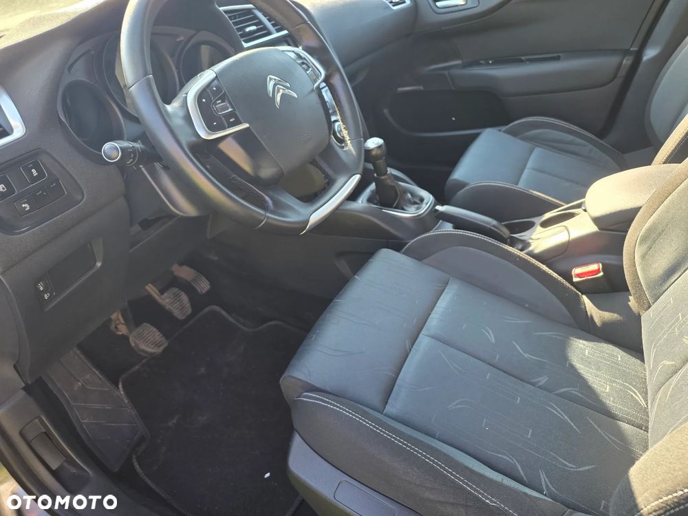 Citroën C4 HDi 90 Tendance - 12