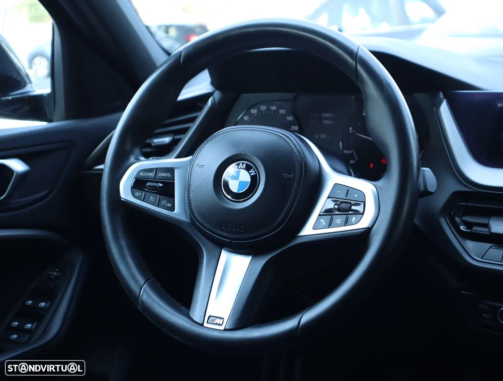 BMW 116 d Pack M - 31