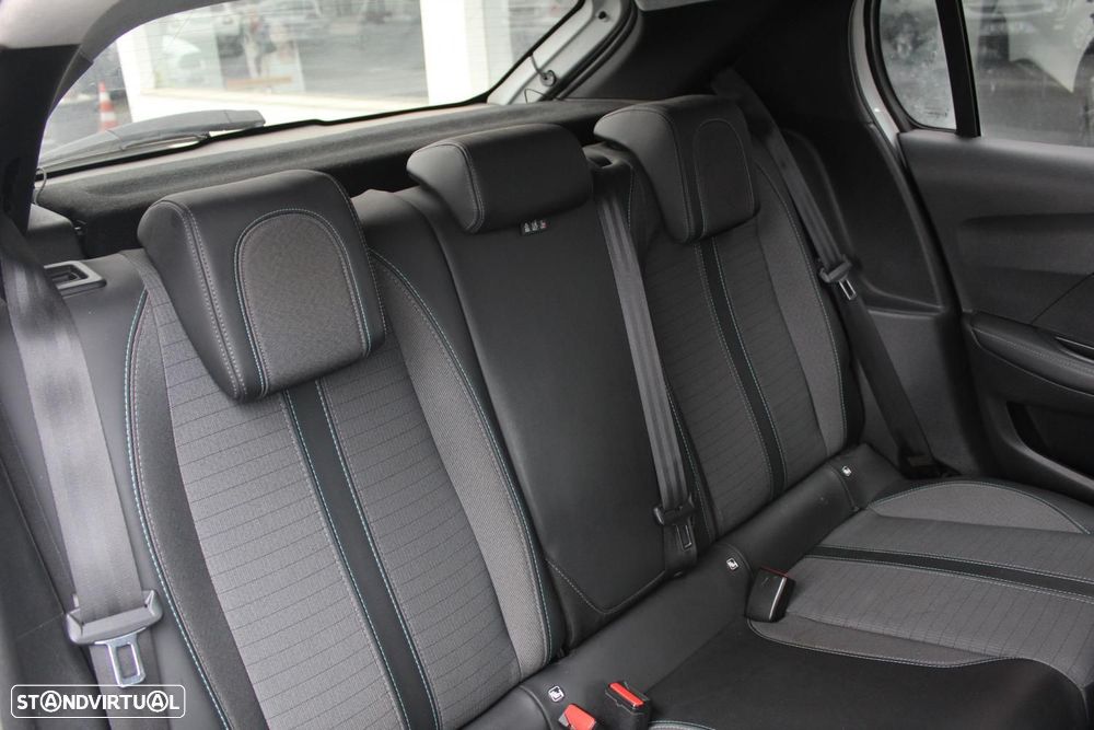 Peugeot e-208 50 kWh Allure - 24