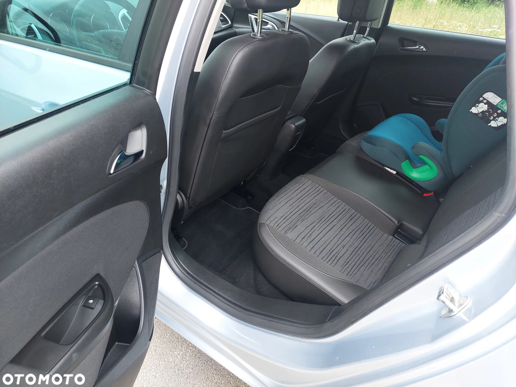 Opel Astra 1.4 Turbo ENERGY - 10