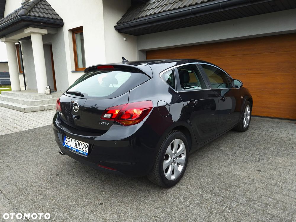 Opel Astra 1.6 Turbo Innovation - 13
