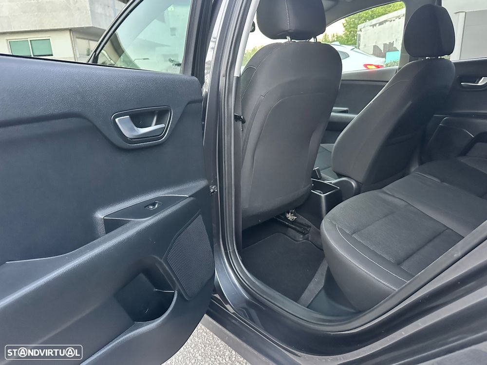 Kia Rio 1.4 CRDi TX Prime - 29
