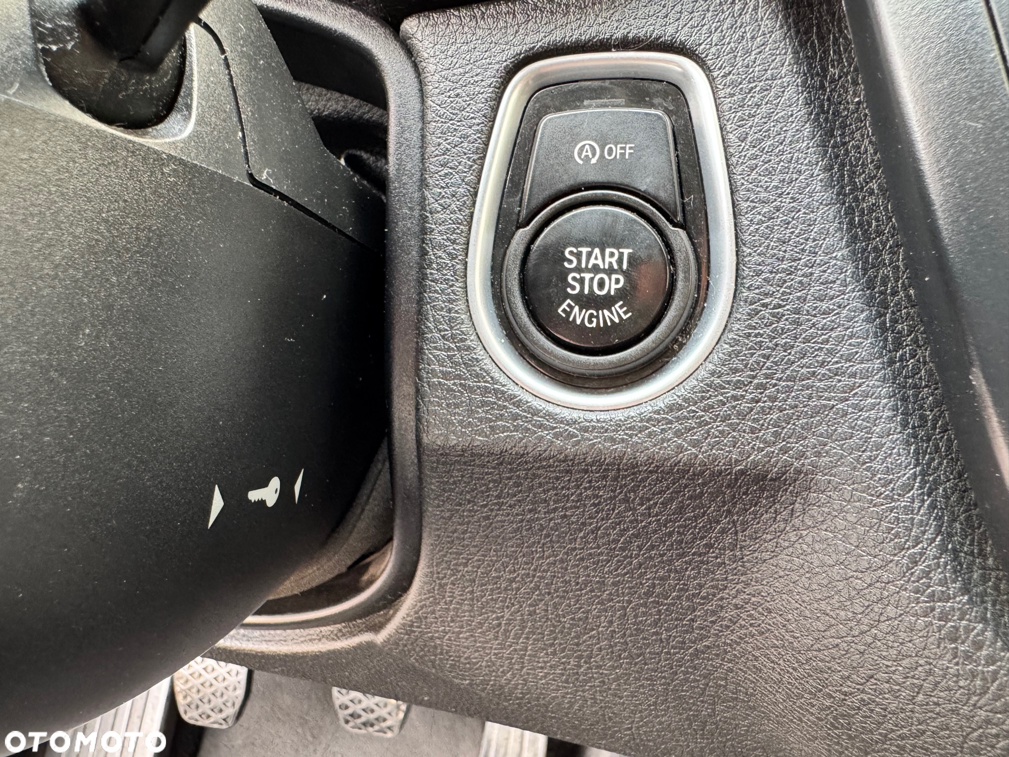 BMW Seria 3 318d Luxury Line - 26