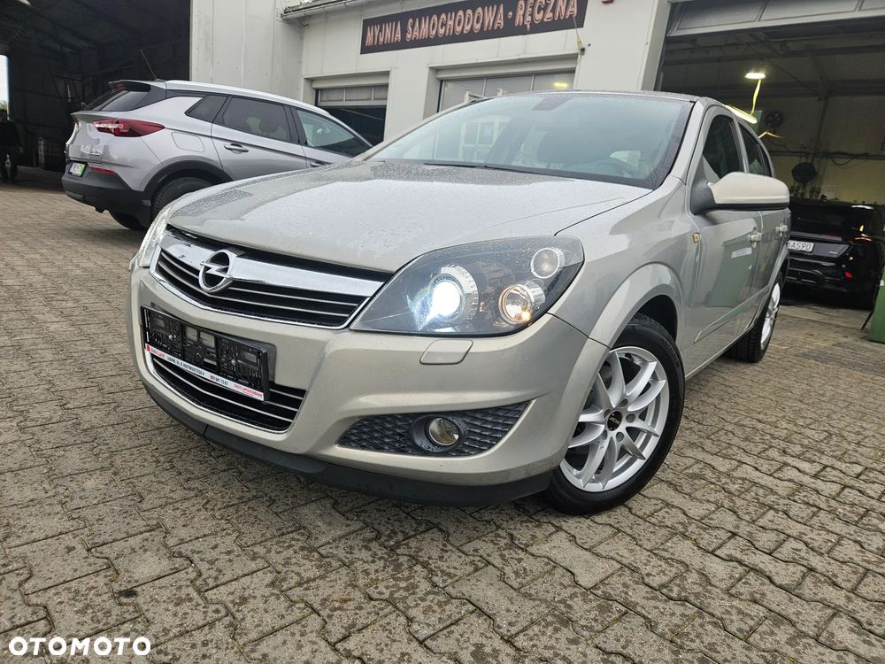 Opel Astra 1.6 Catch me - 24