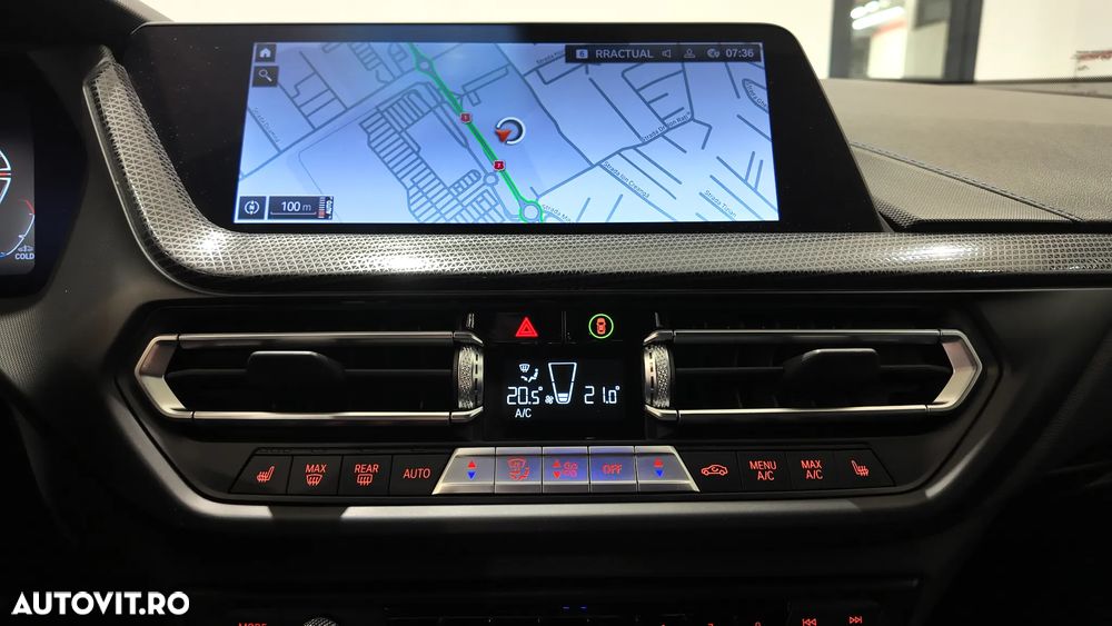 BMW Seria 2 218i Aut. M Sport - 30