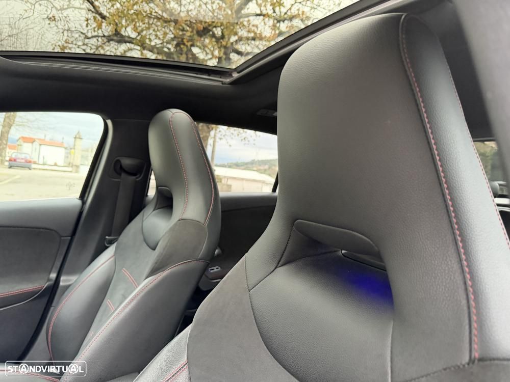 Mercedes-Benz A 250 e 8G-DCT Edition AMG Line - 22