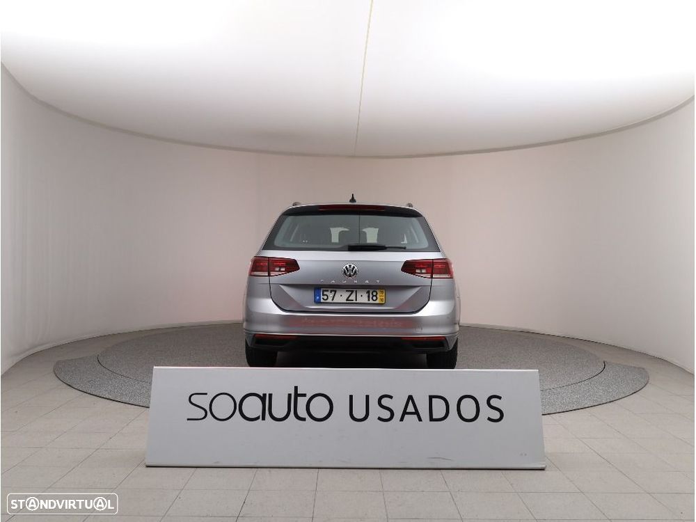VW Passat Variant 1.6 TDI Business DSG - 6