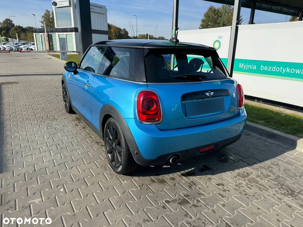 MINI Cooper Standard - 4