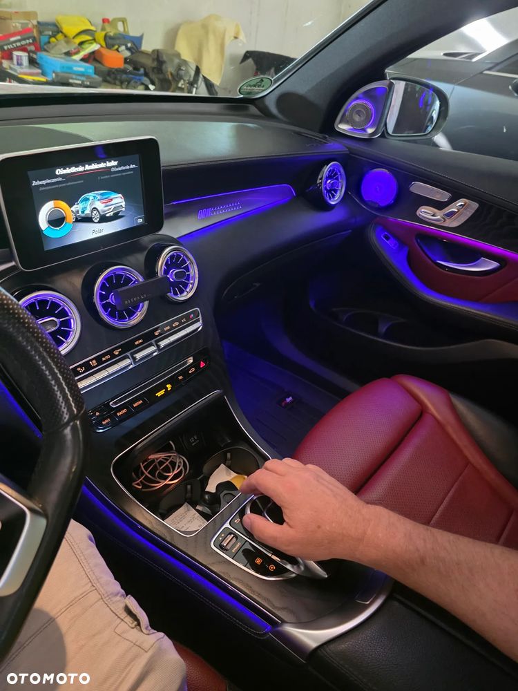 Mercedes-Benz GLC - 25