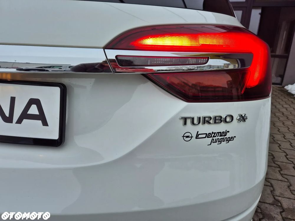 Opel Insignia 2.0 SIDI Turbo 4x4 Innovation - 11