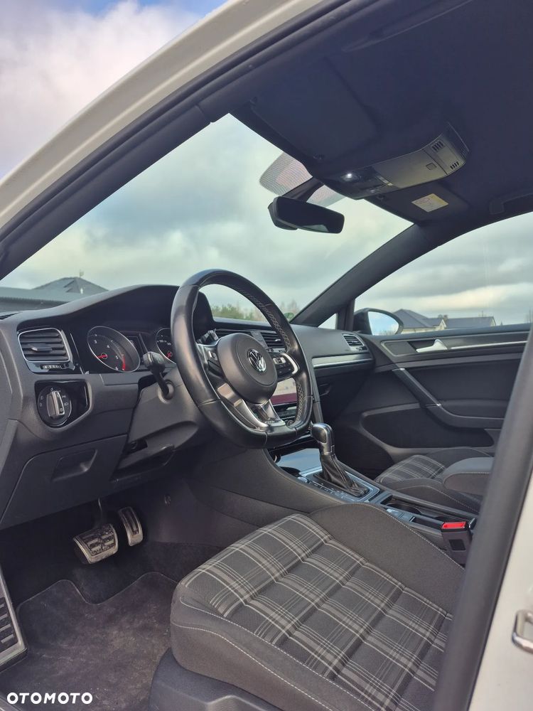 Volkswagen Golf GTD 2.0 TDI SCR DSG - 9