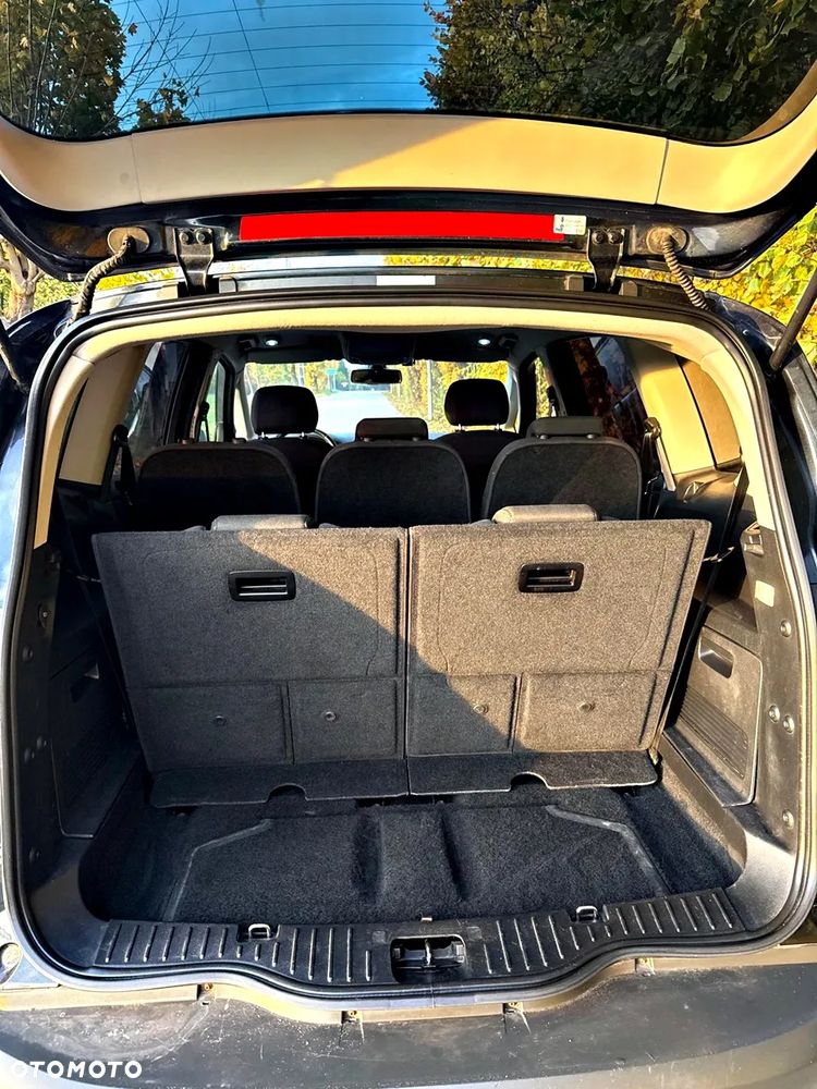 Ford S-Max - 15