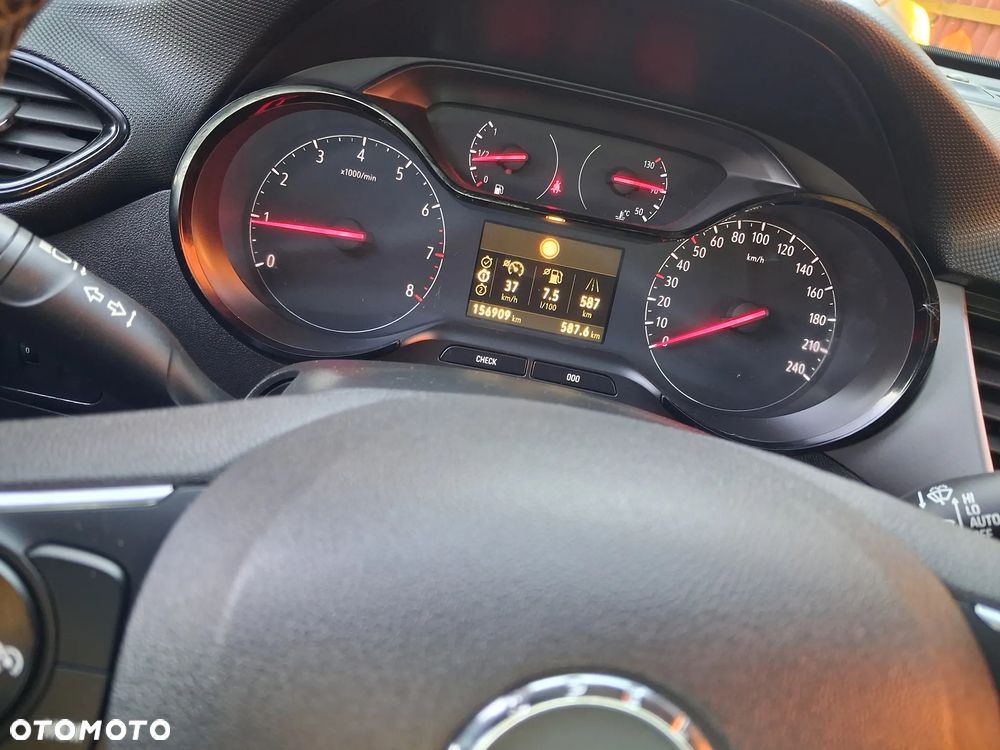 Opel Crossland X 1.2 T Eco Design Line S&S - 9