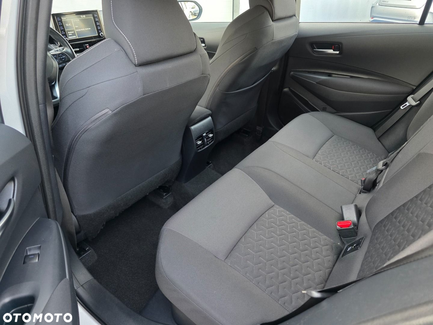 Toyota Corolla - 11
