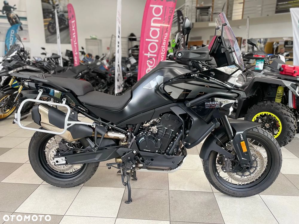 CFMoto 800MT Explore - 2