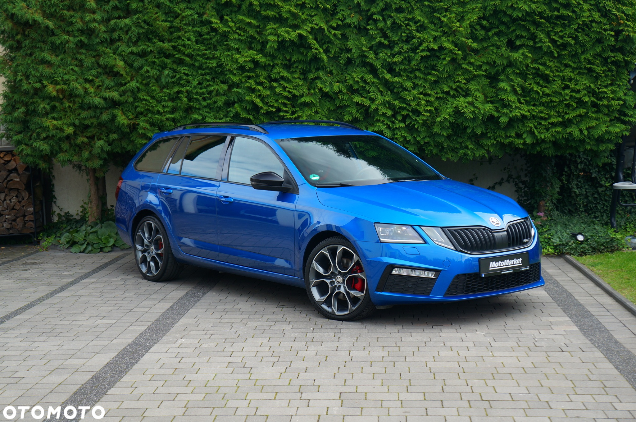 Skoda Octavia Combi 2.0 TDI DSG RS - 2