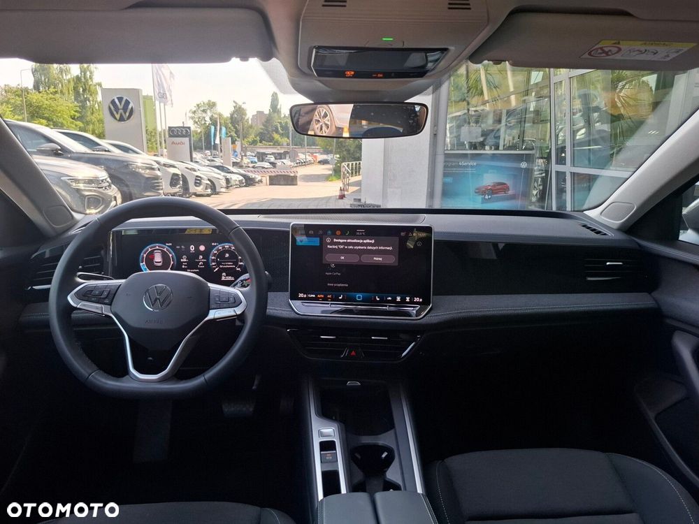Volkswagen Passat - 11