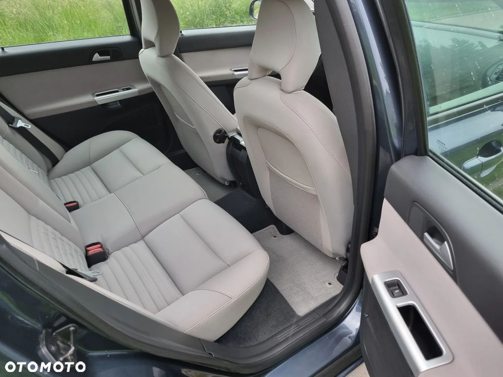 Volvo V50 - 13