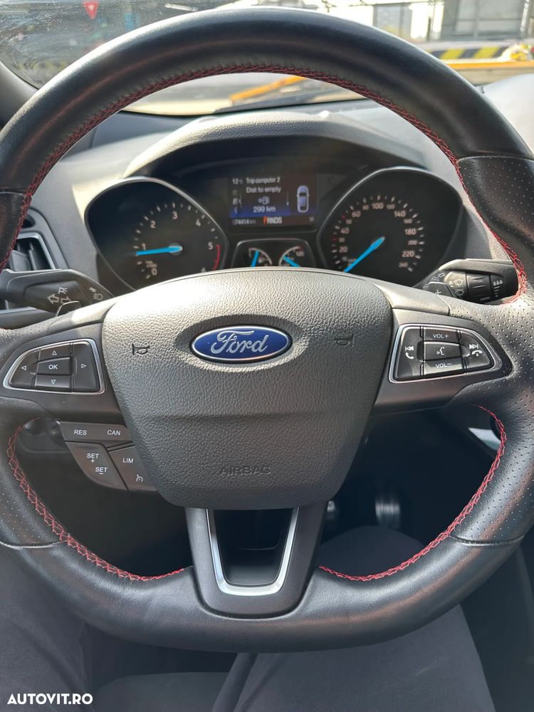 Ford Kuga 2.0 TDCi 4x4 Aut. ST-Line - 10