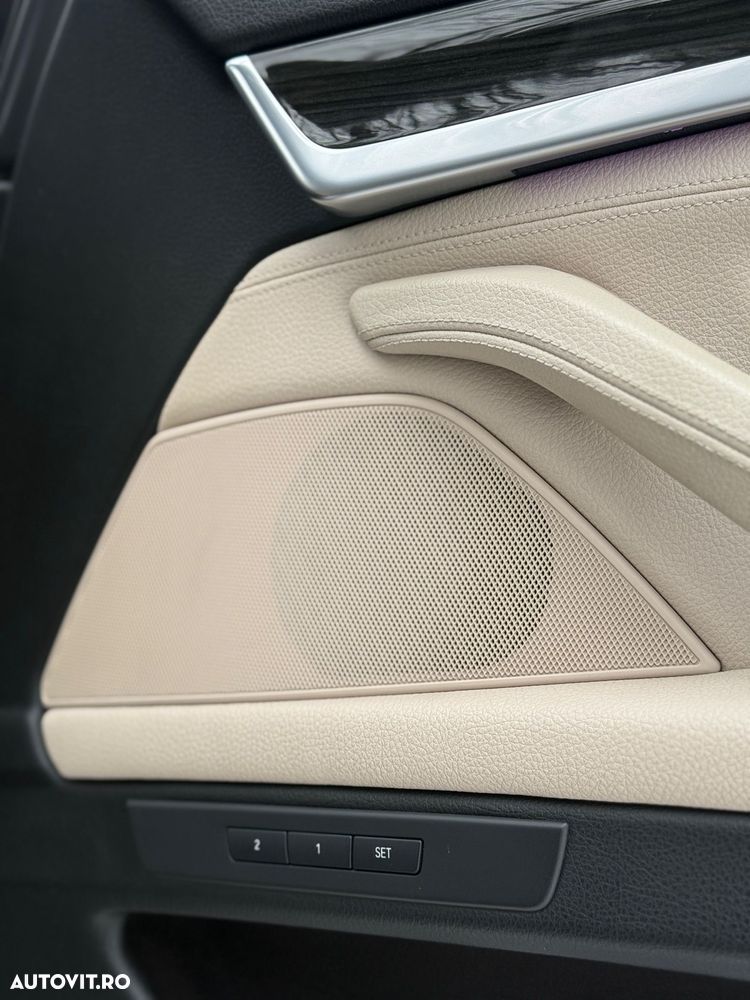BMW Seria 5 520d Aut. Luxury Line - 12