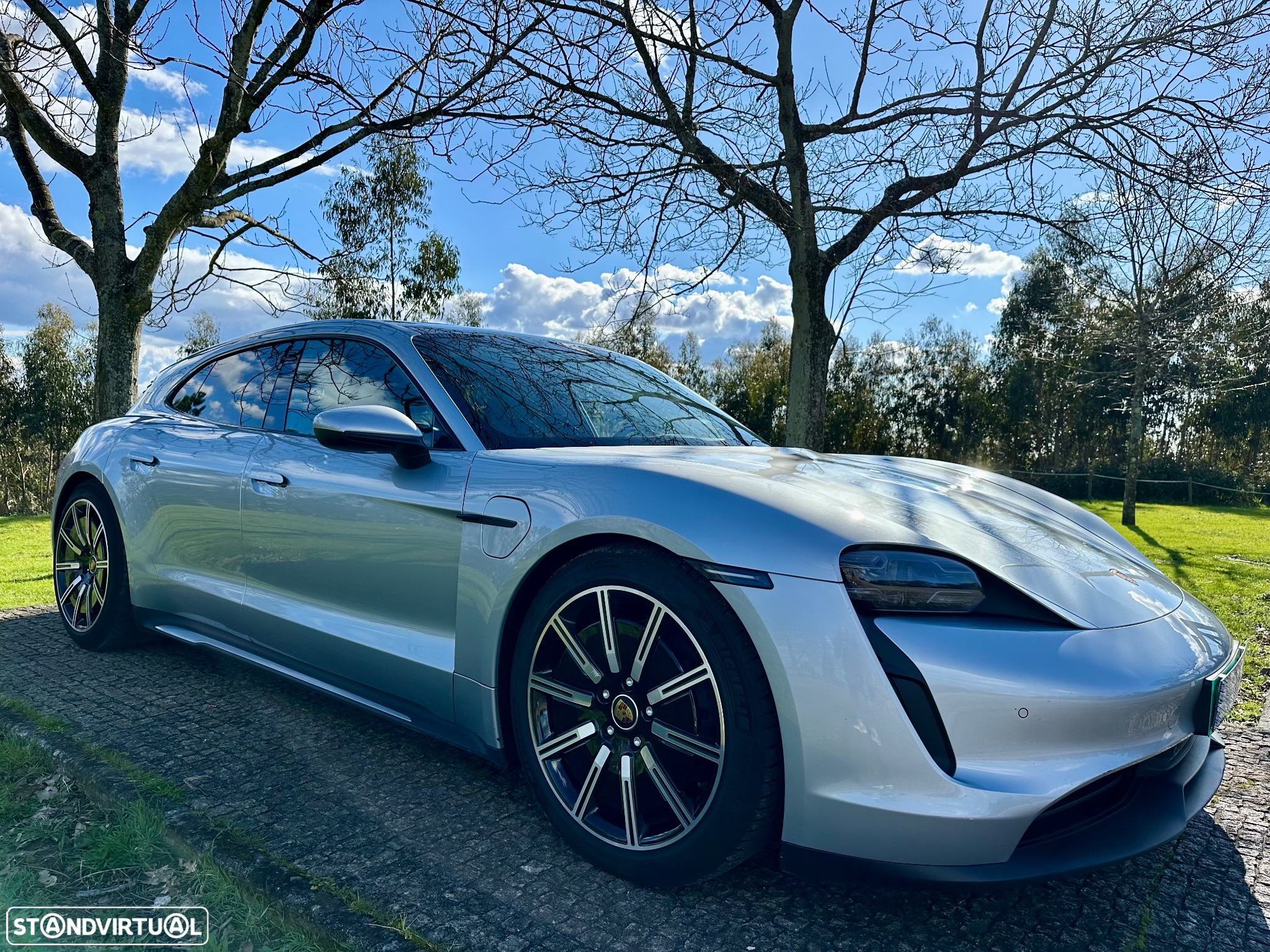Porsche Taycan Sport Turismo Standard - 3