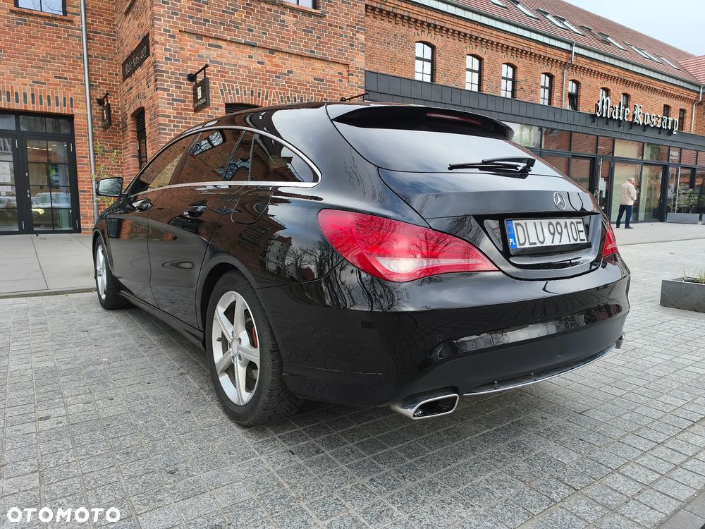 Mercedes-Benz CLA 180 AMG Line - 6