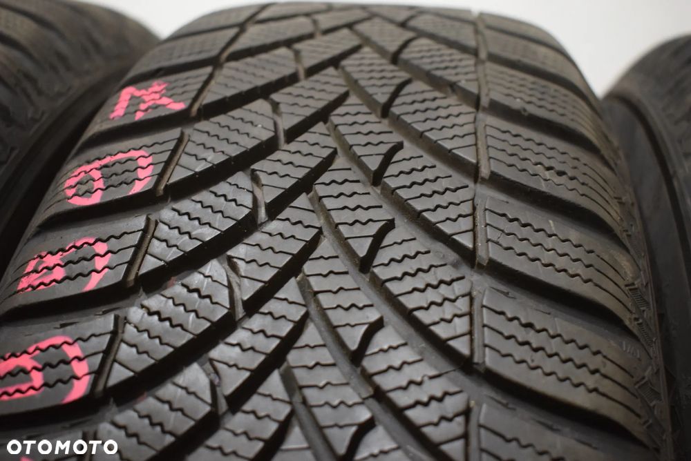 R16 215/65 Semperit Speed-Grip 5 Cena za komplet - 3