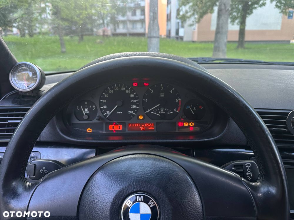BMW Seria 3 320d - 8