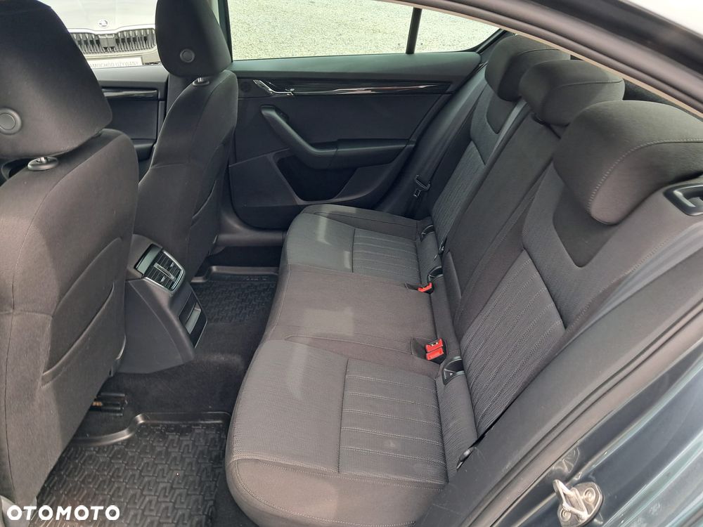 Skoda Octavia 2.0 TSI Style DSG - 23