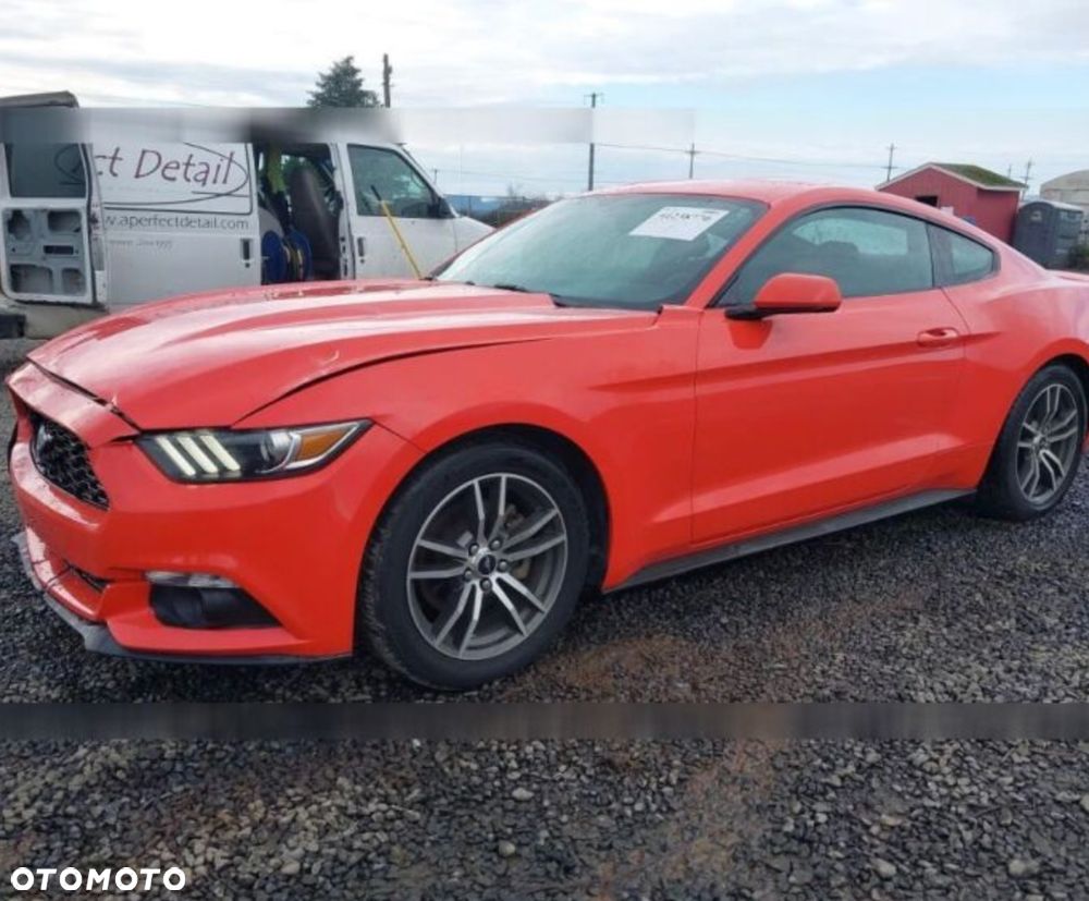 Ford Mustang 2.3 EcoBoost - 21