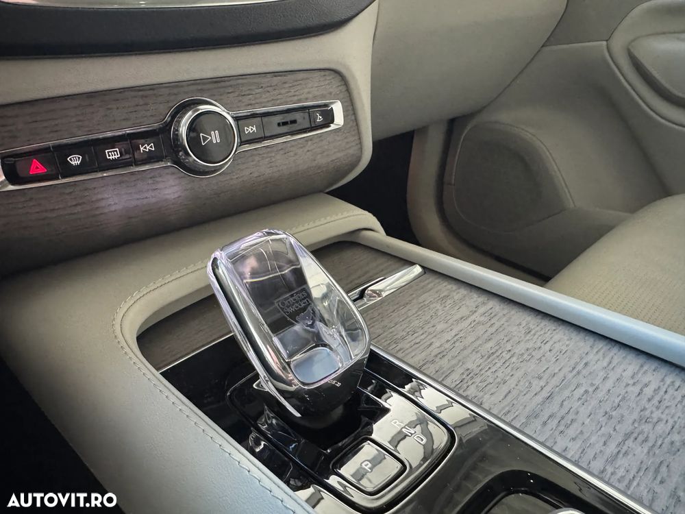 Volvo XC 90 Recharge T8 AWD Plus Dark - 17