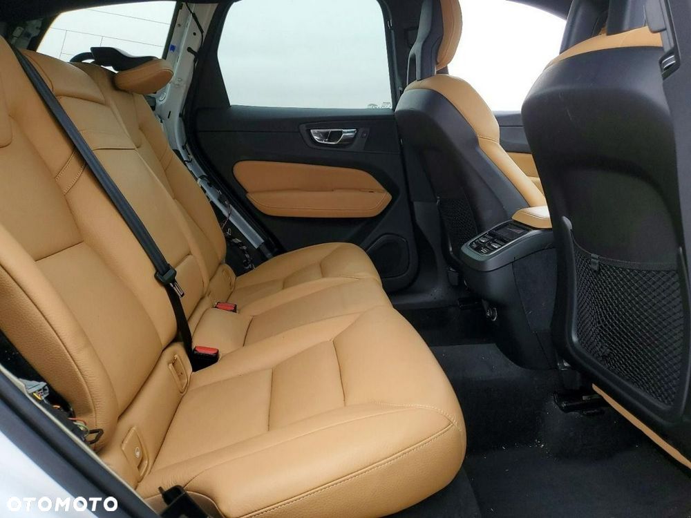 Volvo XC 60 T5 AWD Inscription - 11