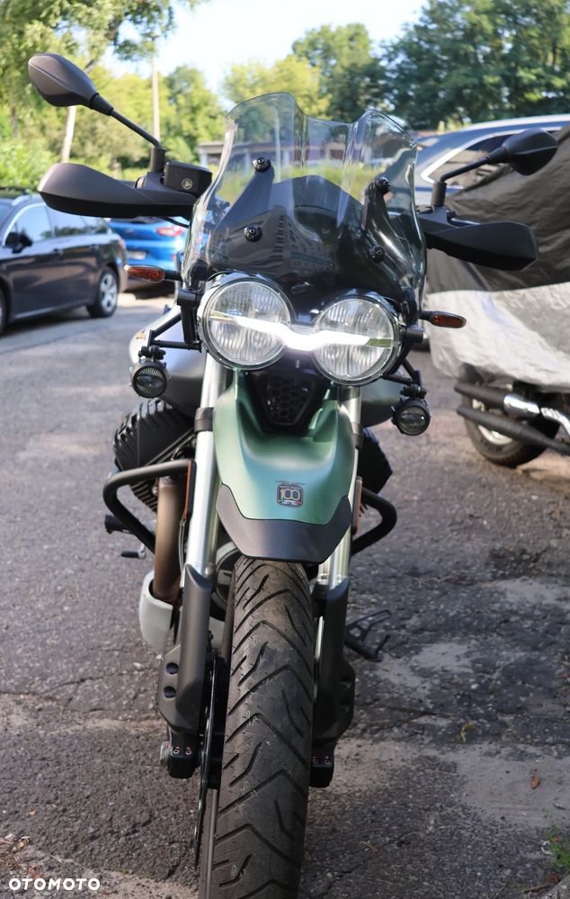 Moto Guzzi V85 - 2