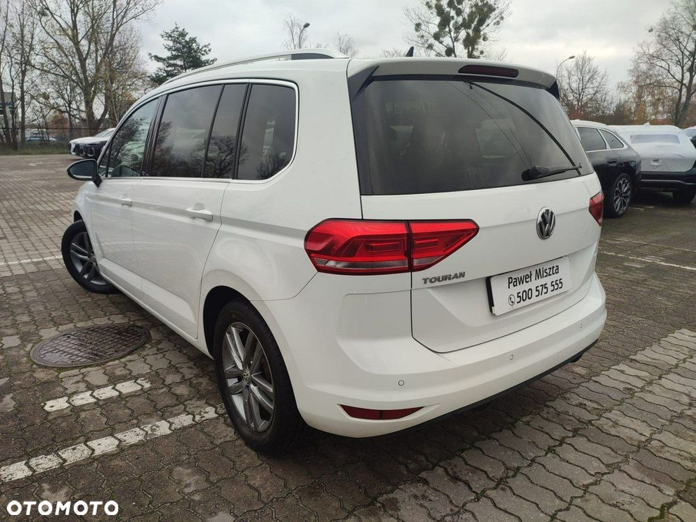 Volkswagen Touran - 34