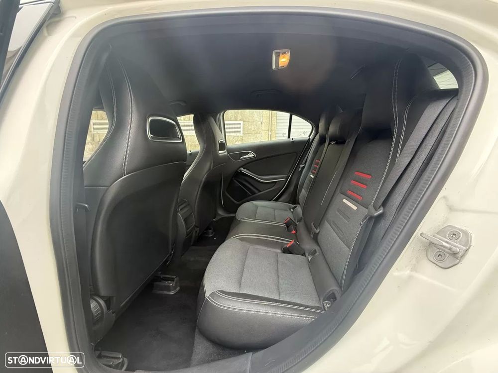 Mercedes-Benz A 160 d 7G-DCT Style — fotografia 11