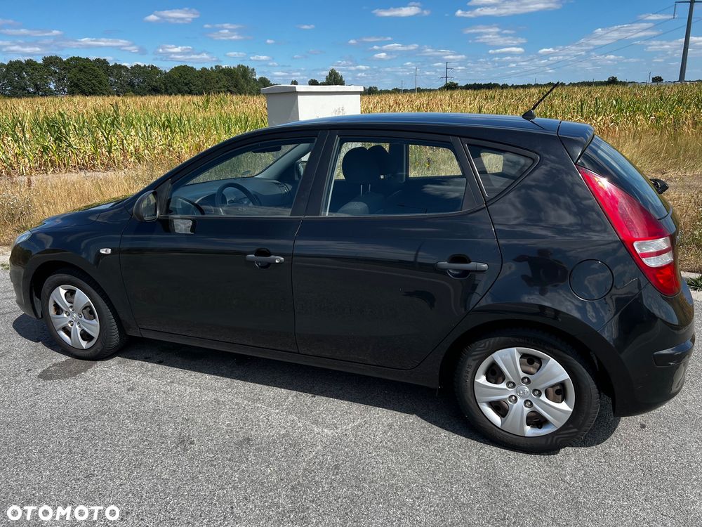Hyundai i30 1.4 Classic + - 4