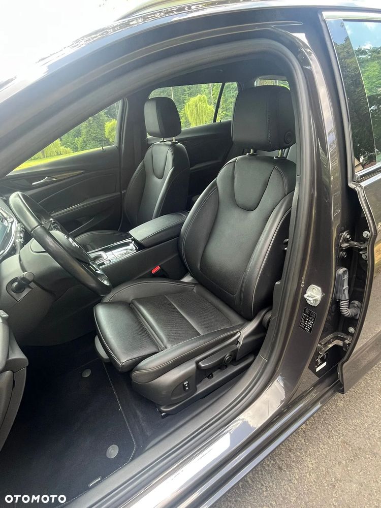 Opel Insignia 2.0 CDTI 4x4 - 12